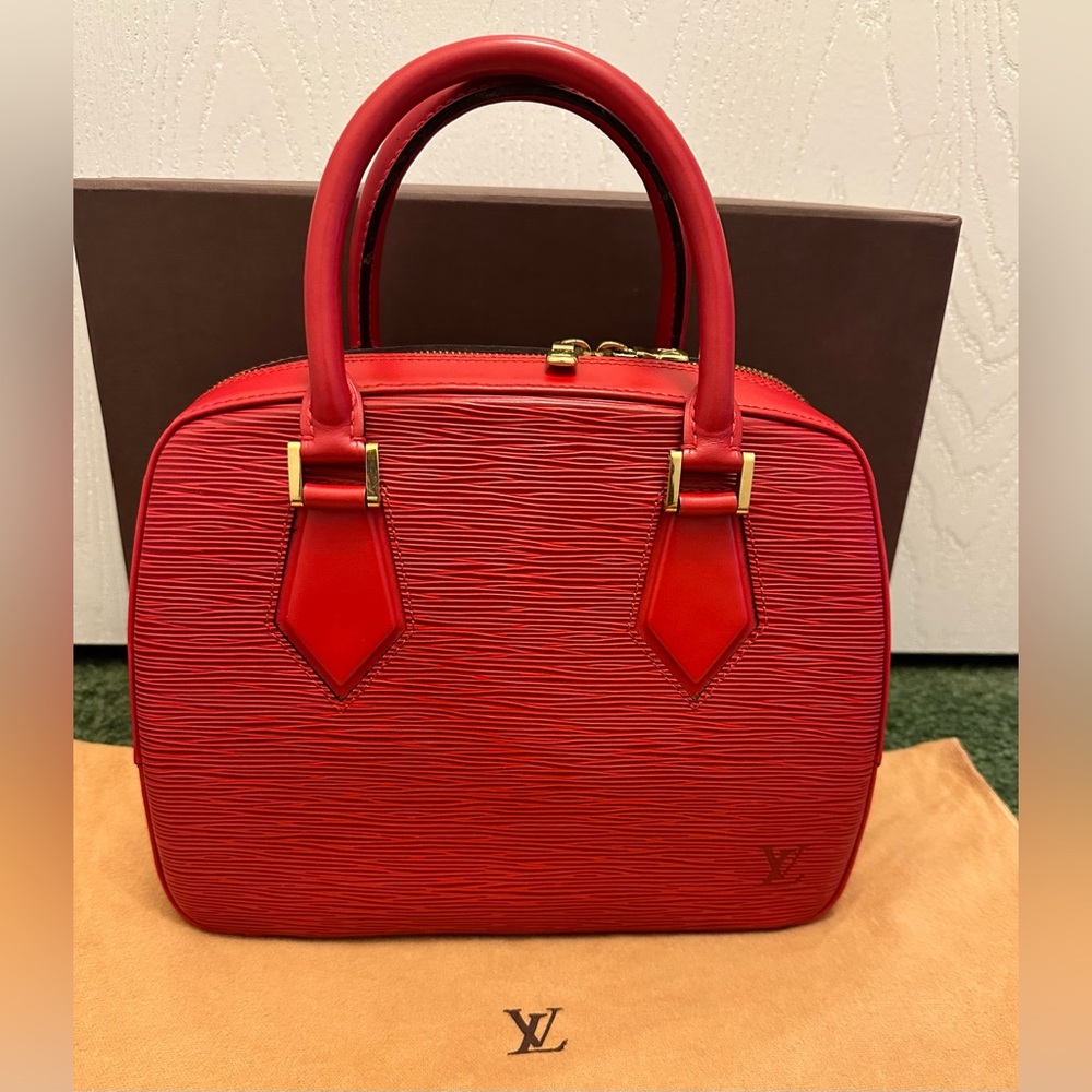 ✨SOLD❗️LV Epi Şablon ✨